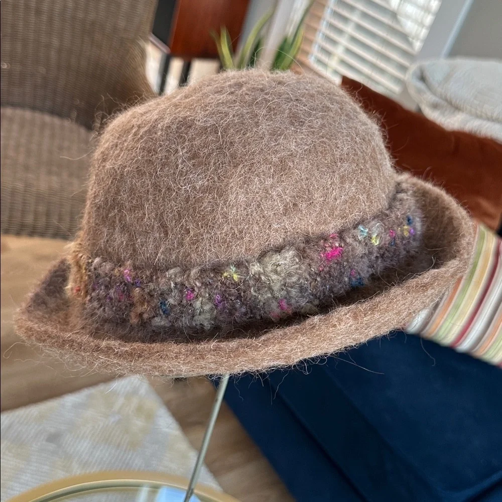 Felted boho trilby crochet hat in Heathered felted born and multicolor wrap